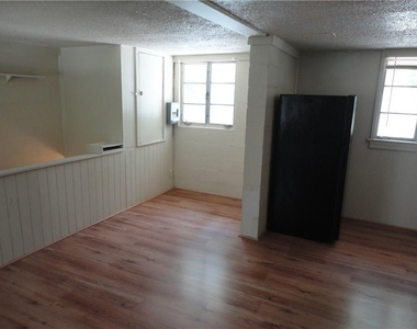 3205 Grooms St - Photo Thumbnail 6