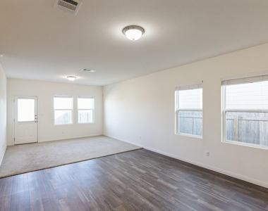 13609 Charles Abraham Way - Photo Thumbnail 10