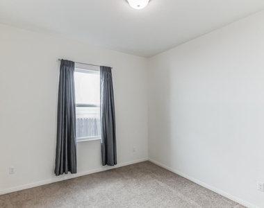 13609 Charles Abraham Way - Photo Thumbnail 15