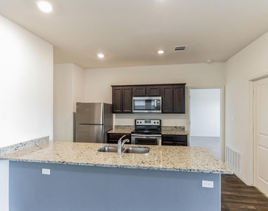 13609 Charles Abraham Way - Photo Thumbnail 8