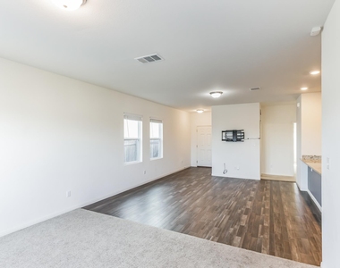 13609 Charles Abraham Way - Photo Thumbnail 9