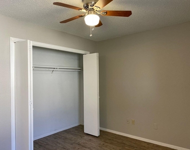 510 Willowbend Cv - Photo Thumbnail 3