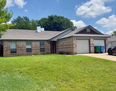 2306 Fuzz Fairway - Photo Thumbnail 16