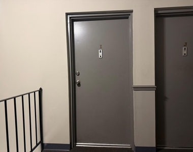 140 Royal Oak Drive - Photo Thumbnail 1