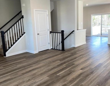 280 Soft Rush Lane - Photo Thumbnail 6