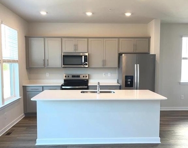 280 Soft Rush Lane - Photo Thumbnail 10