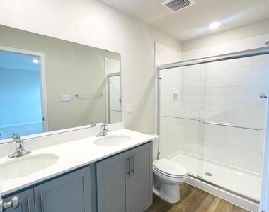 280 Soft Rush Lane - Photo Thumbnail 14