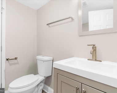 4407 Eagle Court - Photo Thumbnail 7