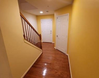 4546 Scottsdale Place - Photo Thumbnail 2