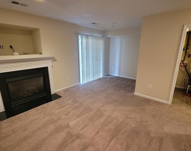 4546 Scottsdale Place - Photo Thumbnail 4