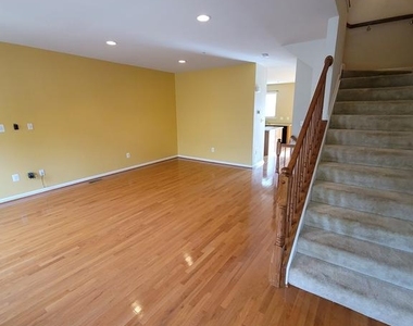 4546 Scottsdale Place - Photo Thumbnail 12