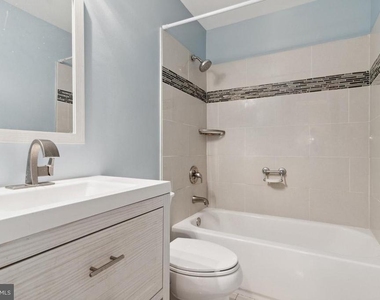 10763 Esprit Place - Photo Thumbnail 21