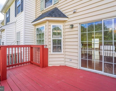 10763 Esprit Place - Photo Thumbnail 36
