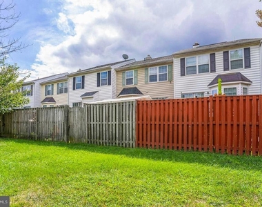 10763 Esprit Place - Photo Thumbnail 40