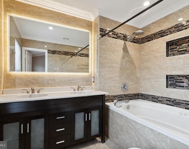 10763 Esprit Place - Photo Thumbnail 16