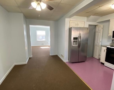 2167 Graythorn Road - Photo Thumbnail 6