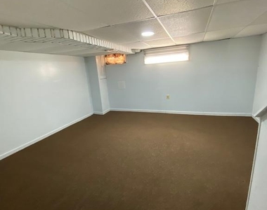 2167 Graythorn Road - Photo Thumbnail 13