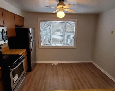 16 Craftsman Court - Photo Thumbnail 5