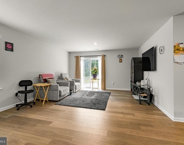 459 Currant Circle - Photo Thumbnail 5