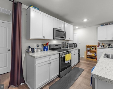 459 Currant Circle - Photo Thumbnail 9