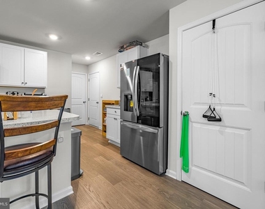 459 Currant Circle - Photo Thumbnail 8