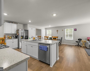 459 Currant Circle - Photo Thumbnail 10