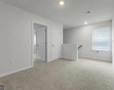 459 Currant Circle - Photo Thumbnail 13