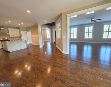 94 Wolf Creek Circle - Photo Thumbnail 8