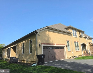 94 Wolf Creek Circle - Photo Thumbnail 44