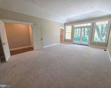 94 Wolf Creek Circle - Photo Thumbnail 19