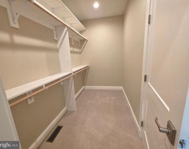 94 Wolf Creek Circle - Photo Thumbnail 23