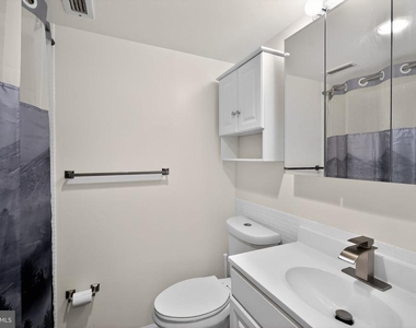 429 N Street Sw - Photo Thumbnail 3