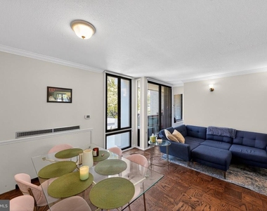 429 N Street Sw - Photo Thumbnail 8