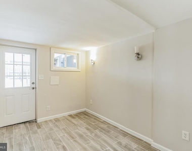 1213 Staples Street Ne - Photo Thumbnail 1
