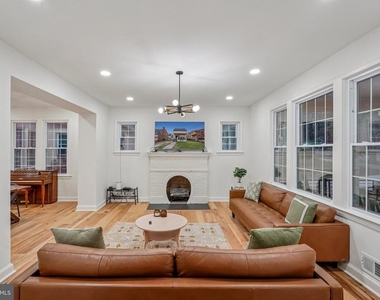 3422 Pennsylvania Avenue Se - Photo Thumbnail 13