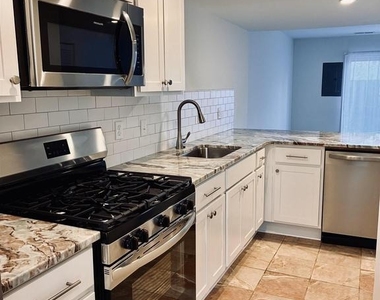 210 Saponi Ln - Photo Thumbnail 7