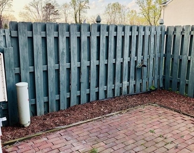 210 Saponi Ln - Photo Thumbnail 25