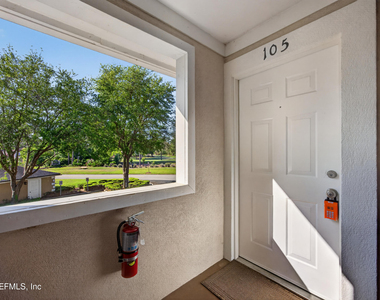 13727 Richmond Park Drive N - Photo Thumbnail 1