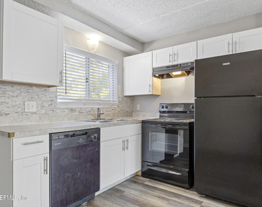 2943 Spring Park Road - Photo Thumbnail 6