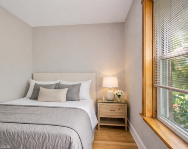 2959 N Springfield Avenue - Photo Thumbnail 6