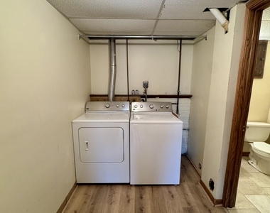 5556 N Thornwood Avenue - Photo Thumbnail 8