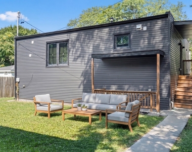 2307 Lake Street - Photo Thumbnail 1