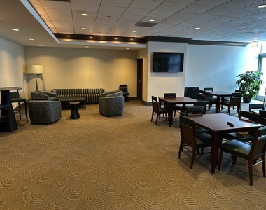 420 E Waterside Drive - Photo Thumbnail 14