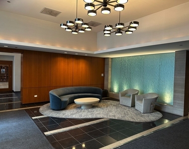 420 E Waterside Drive - Photo Thumbnail 18