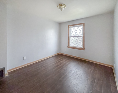 5156 W 63rd Place - Photo Thumbnail 12