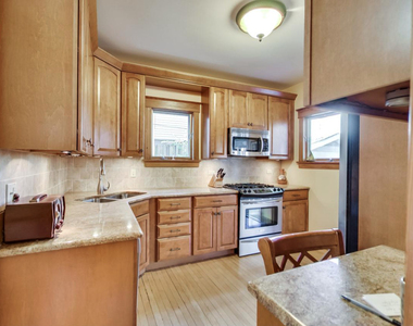 804 S Grove Avenue - Photo Thumbnail 6