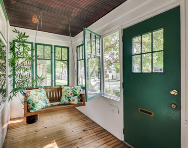 804 S Grove Avenue - Photo Thumbnail 1