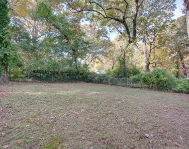 1426 Clermont Avenue - Photo Thumbnail 25