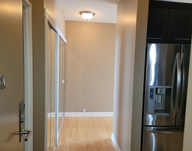 3660 N Lake Shore Drive - Photo Thumbnail 1