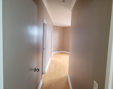 3660 N Lake Shore Drive - Photo Thumbnail 5